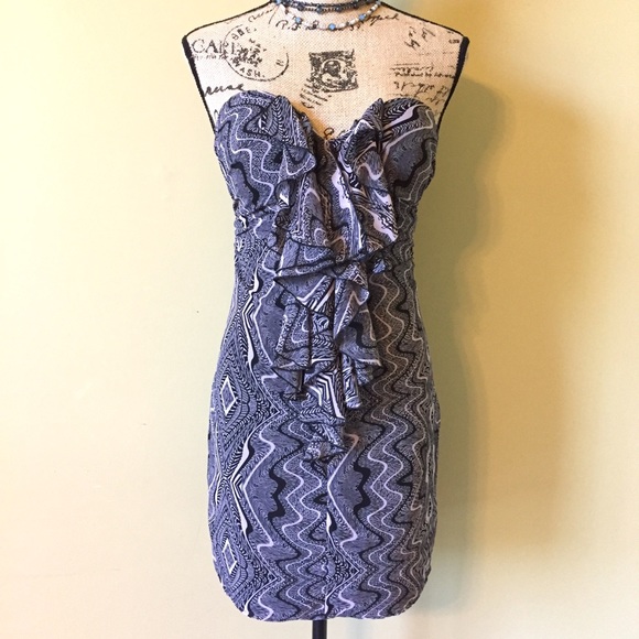 Guess Dresses & Skirts - Guess Strapless Dress With Ruffles